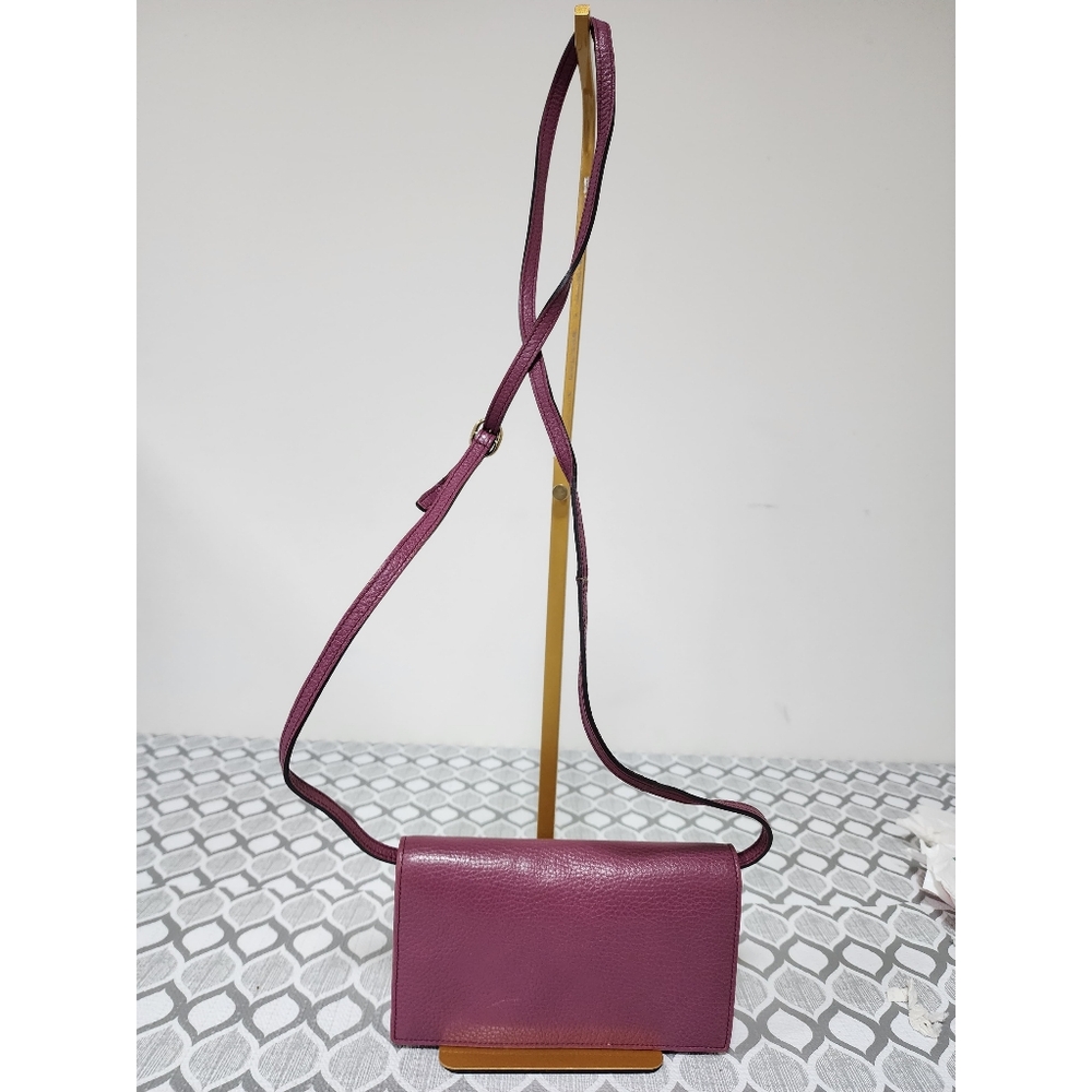 Gucci Pebble Leather Swing Crossbody Bag Magenta - Picture 3 of 12